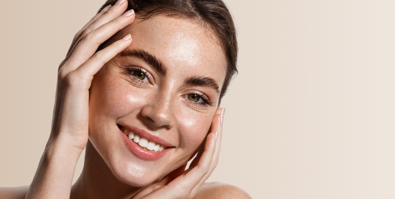 modelo mujer sonriendo